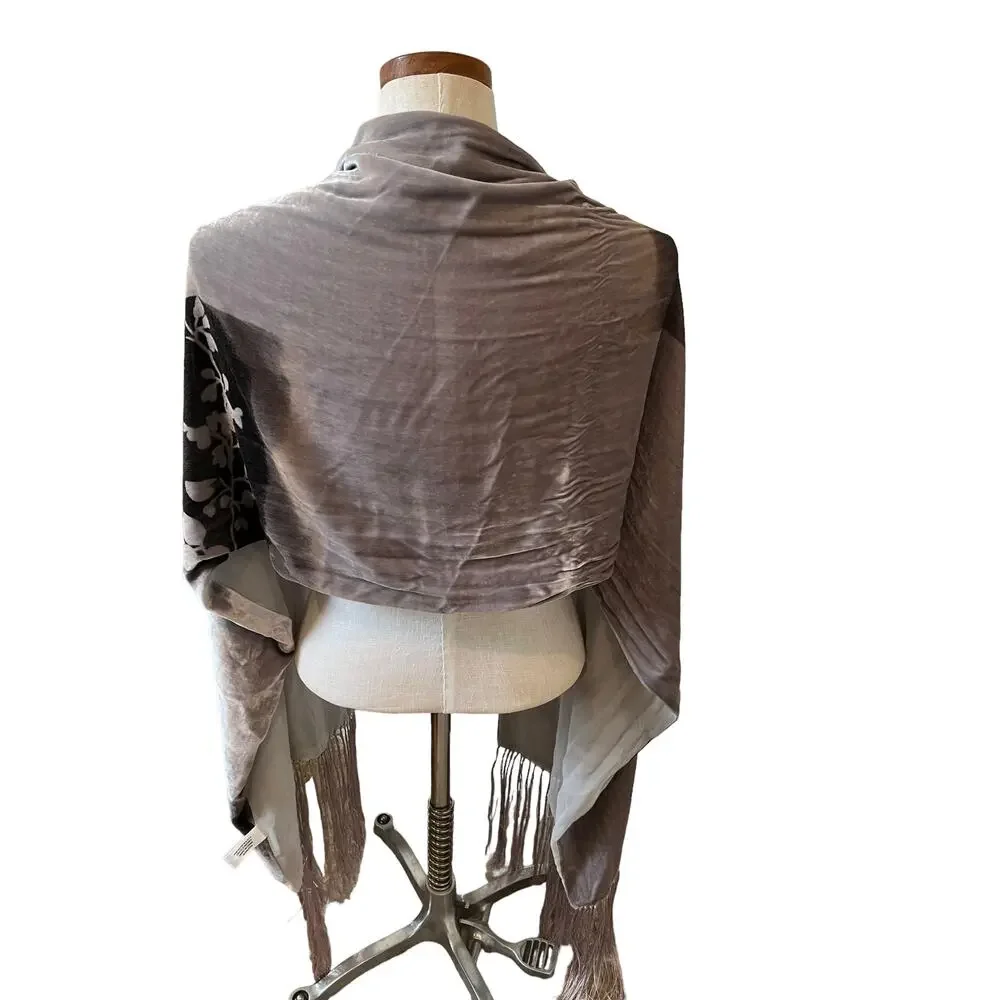 Oscar de la Renta Gray Velvet Long Rectangular Fringed Scarf